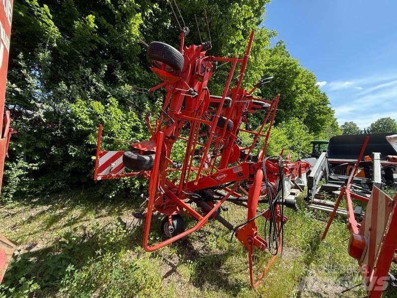 Kuhn GF8702 ماكينات زراعية أخرى