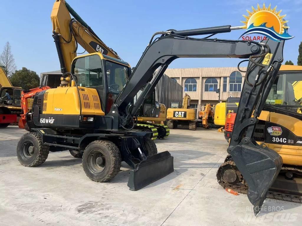 Hyundai R60W vs حفارات صغيرة أقل من 7 طن (حفارات صغيرة)