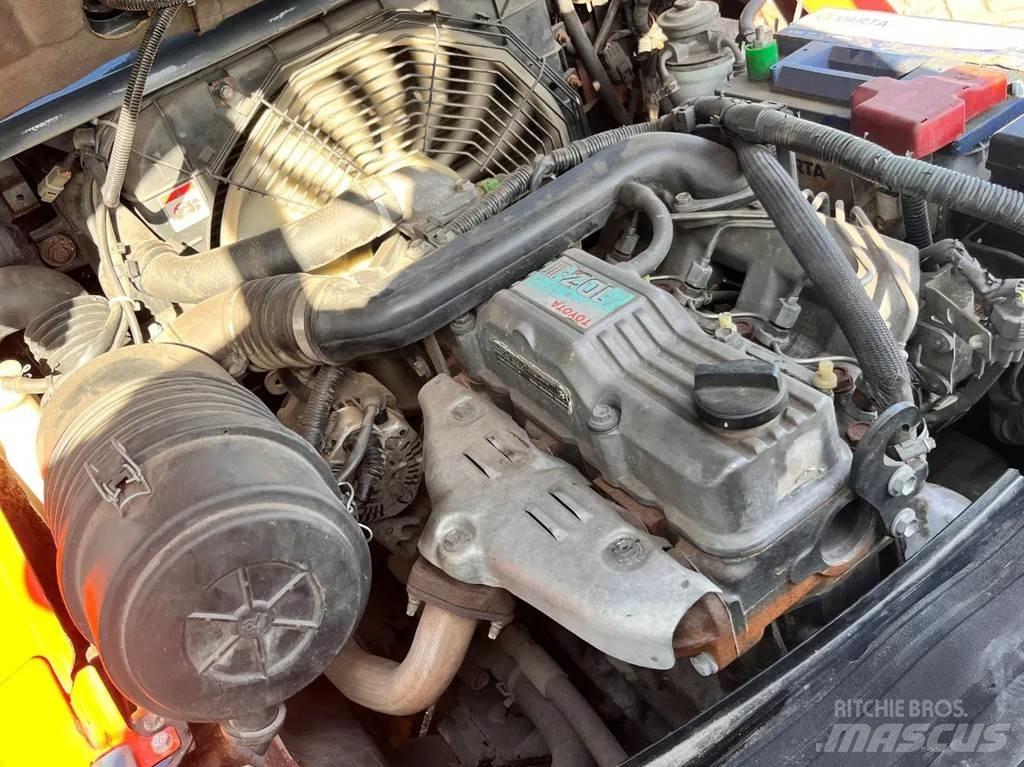Toyota 52-8FDJF35 شاحنات الديزل