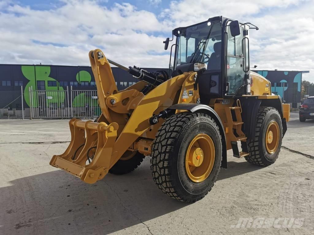 CAT 914 لوادر بعجل