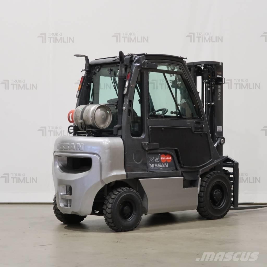 Nissan U1D2A25LO شاحنات LPG