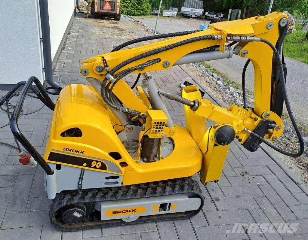 Brokk 90 أخرى