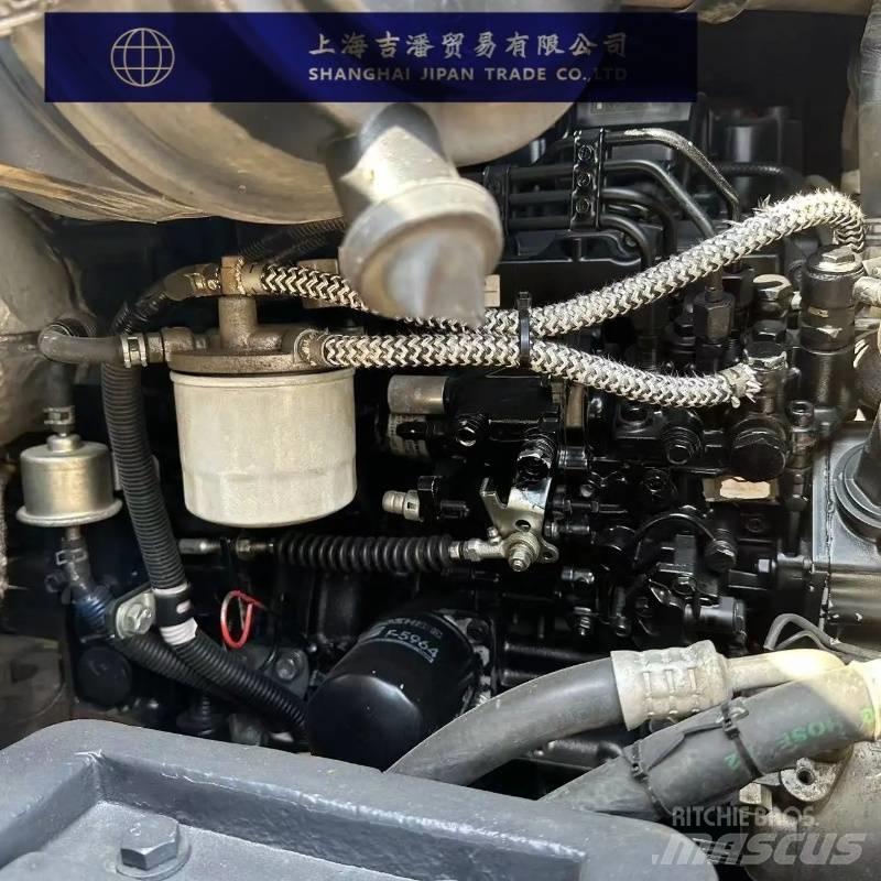 Komatsu PC 40 MR حفارات صغيرة أقل من 7 طن (حفارات صغيرة)