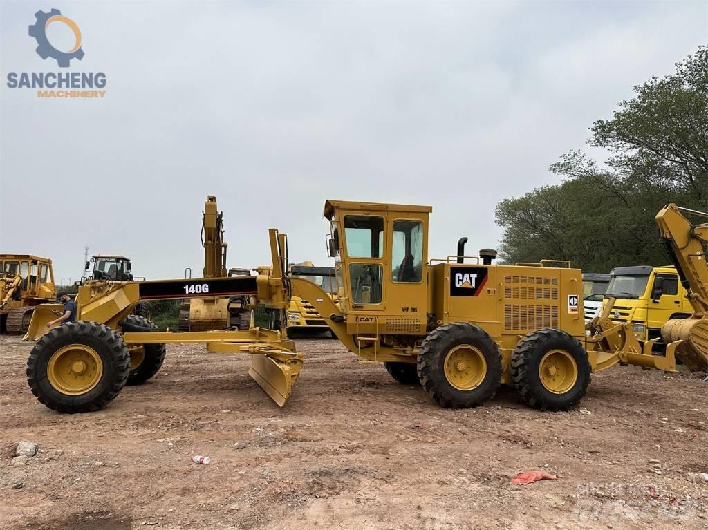 CAT 140 G معدات تمهيد الطرق