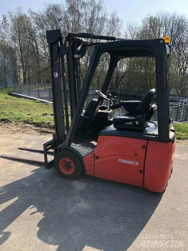 Linde E15 شاحنات ذات رافعات شوكية تعمل بالكهرباء