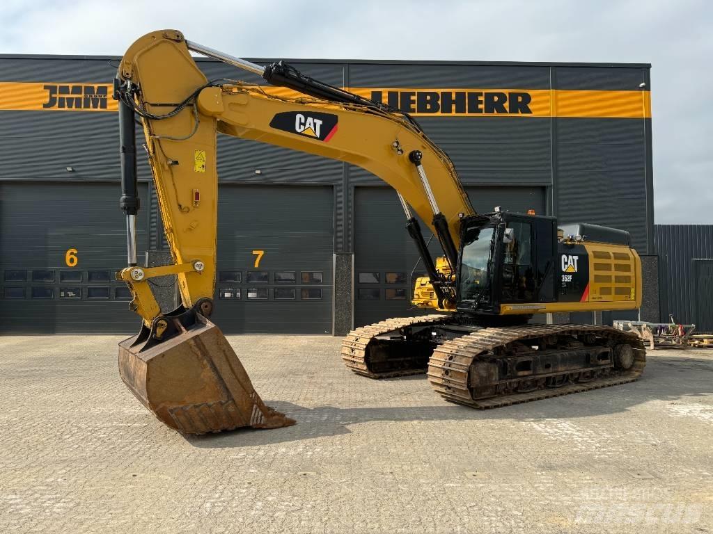 CAT 352 FXE حفارات زحافة