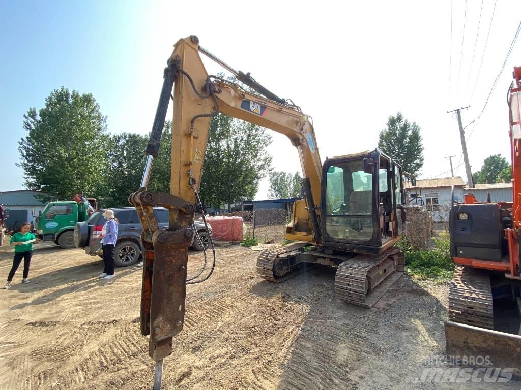 CAT 307 C حفارات زحافة