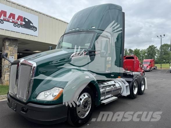 Kenworth T680 وحدات الجر