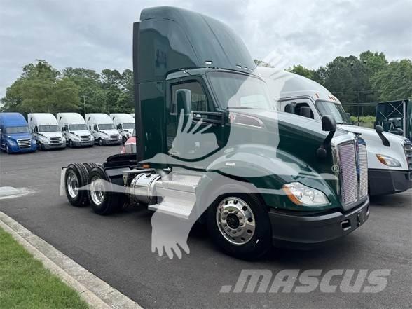 Kenworth T680 وحدات الجر