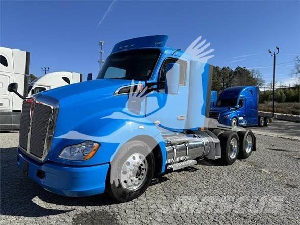 Kenworth T680 وحدات الجر