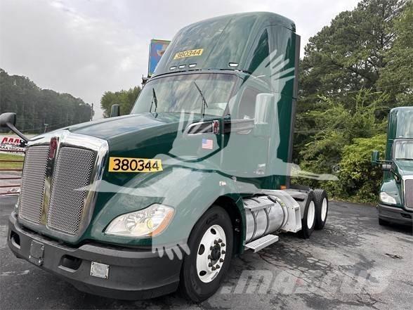 Kenworth T680 وحدات الجر