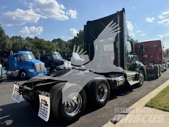Kenworth T680 وحدات الجر