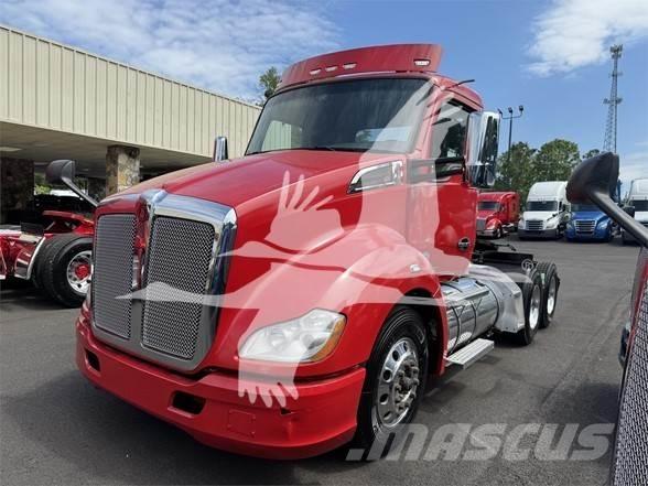 Kenworth T680 وحدات الجر