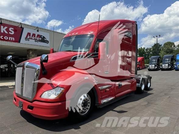 Kenworth T680 وحدات الجر