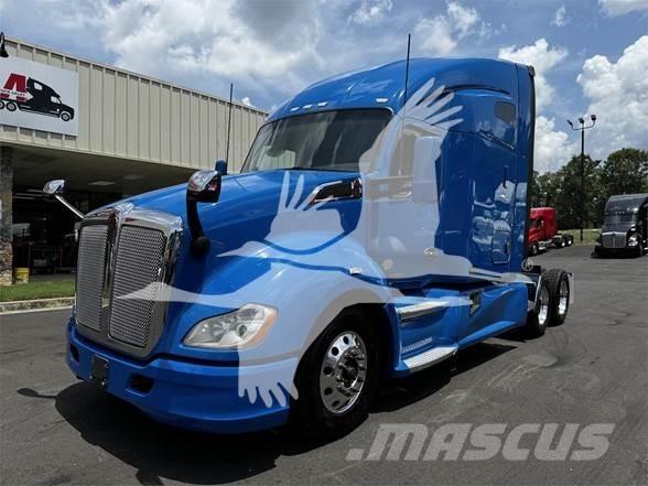 Kenworth T680 وحدات الجر