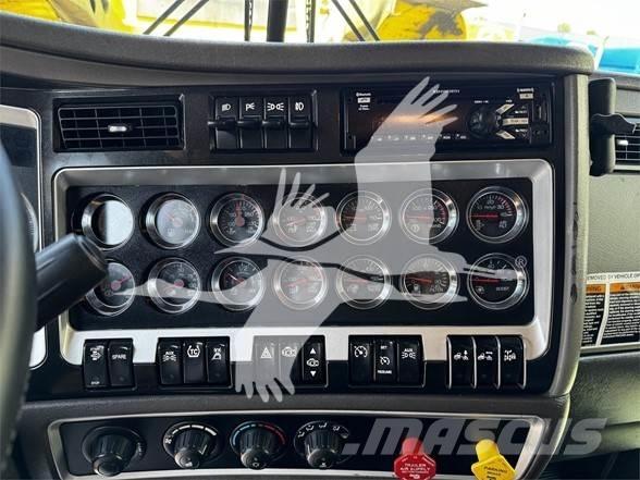 Kenworth W900 وحدات الجر