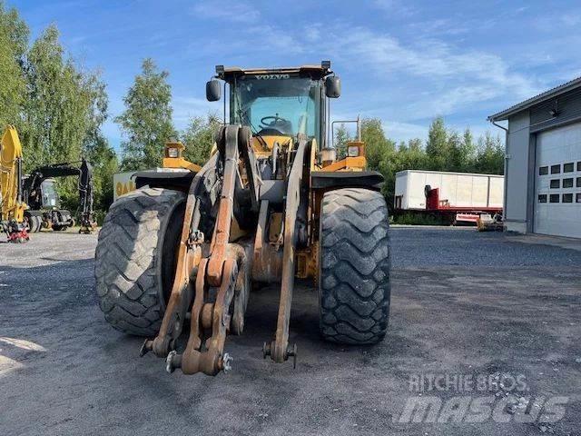 Volvo L220G لوادر بعجل