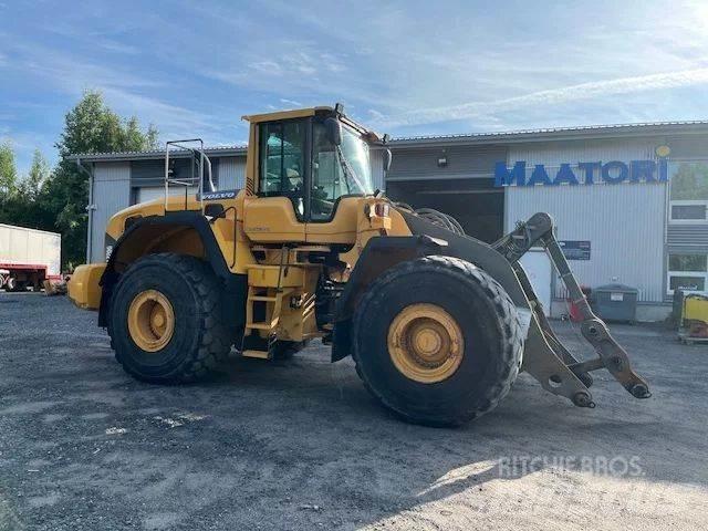 Volvo L220G لوادر بعجل