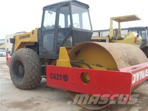 Dynapac CA 25 D مداحل أحادية الأسطوانة