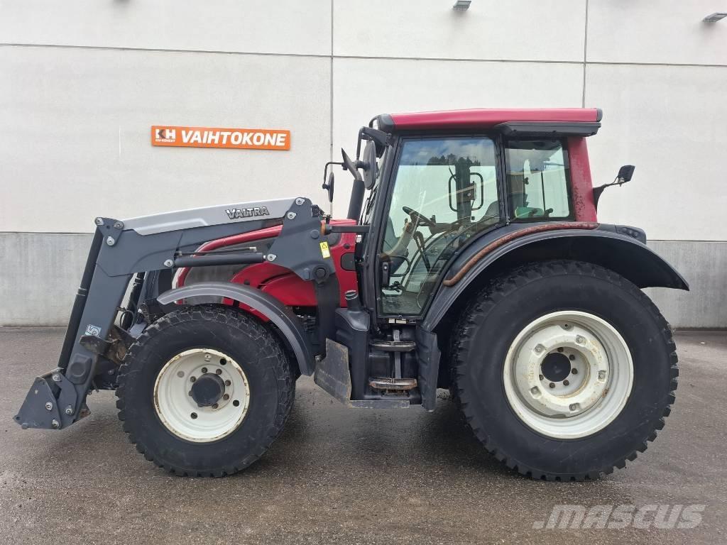 Valtra N 101 الجرارات