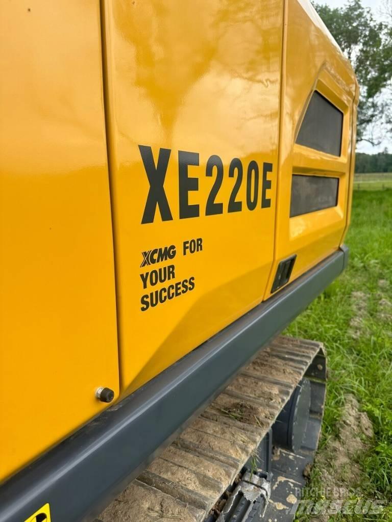 XCMG XE 220 E حفارات زحافة