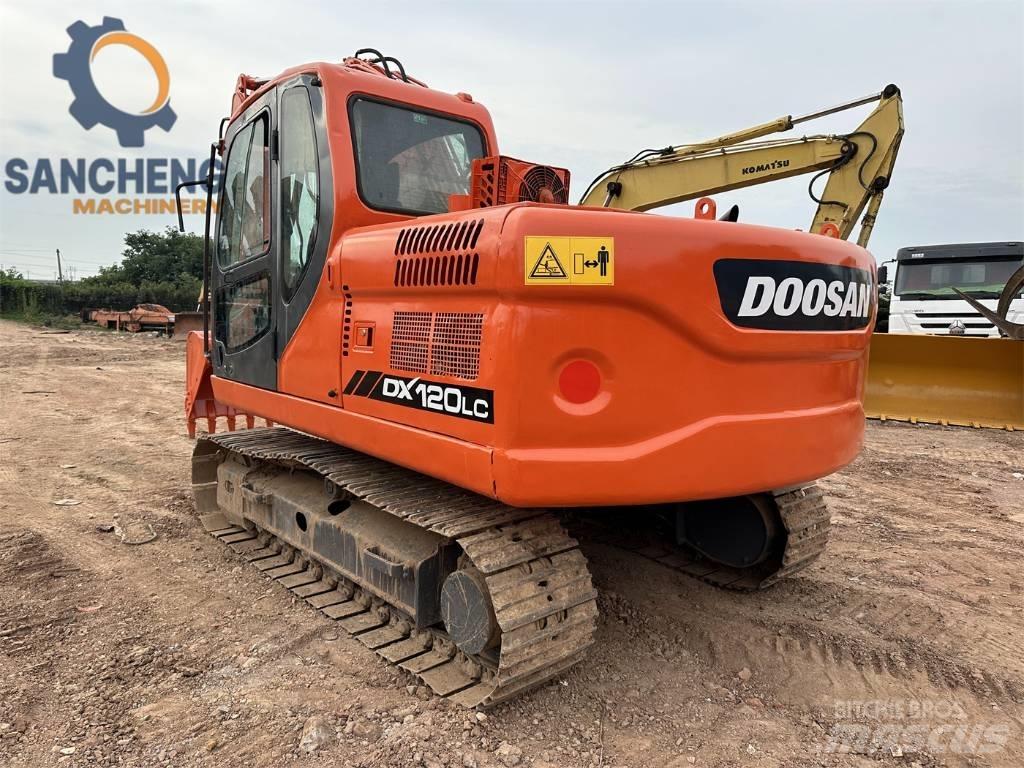 Doosan DX 120 حفارات زحافة