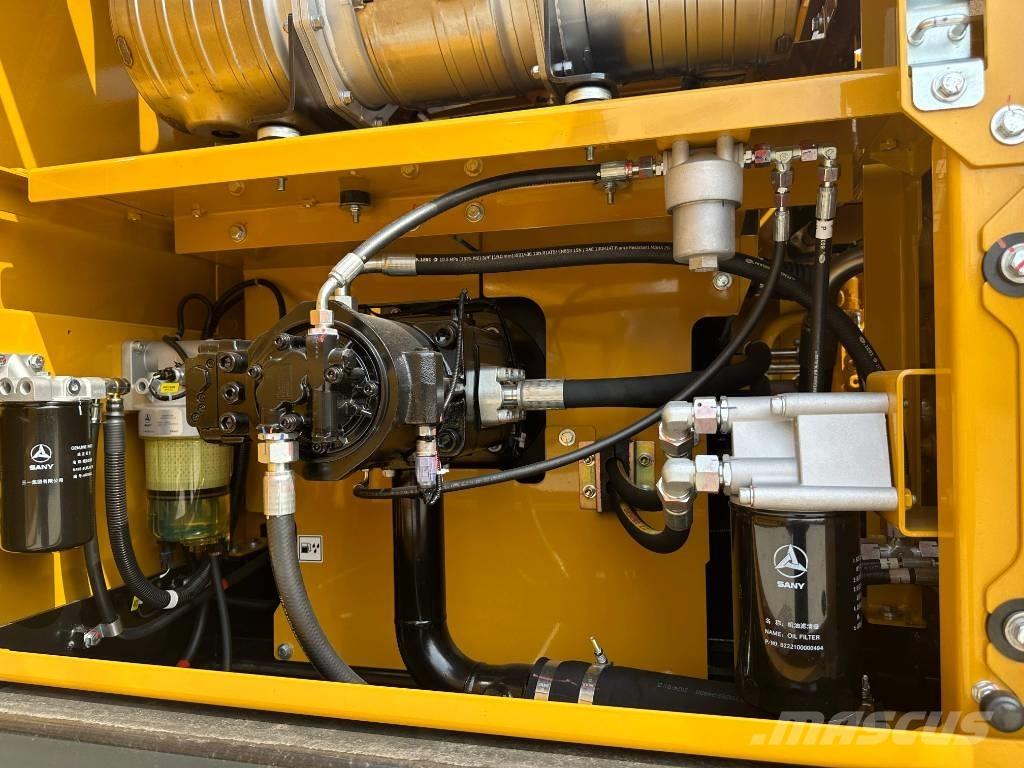 Sany SY215 حفارات زحافة