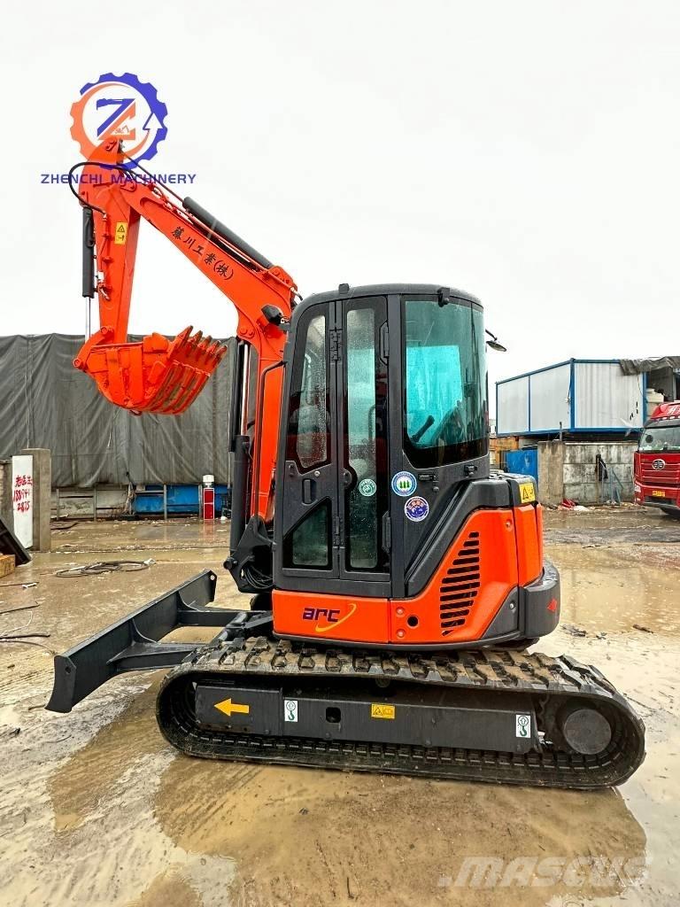 Hitachi ZX 50 حفارات صغيرة أقل من 7 طن (حفارات صغيرة)