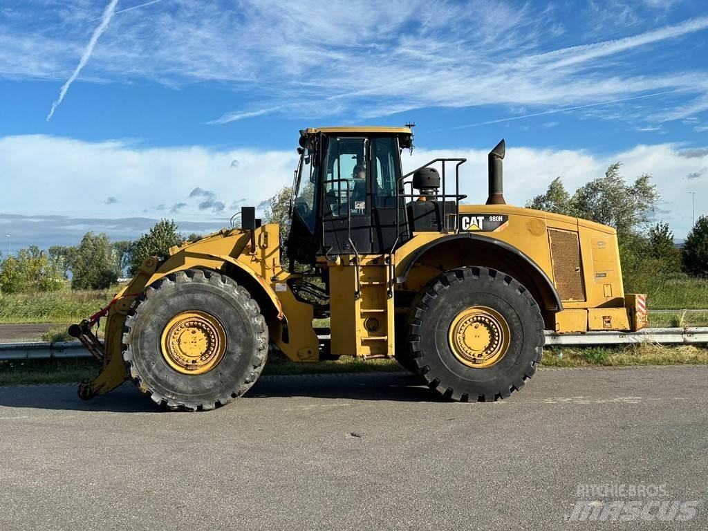 CAT 980H لوادر بعجل