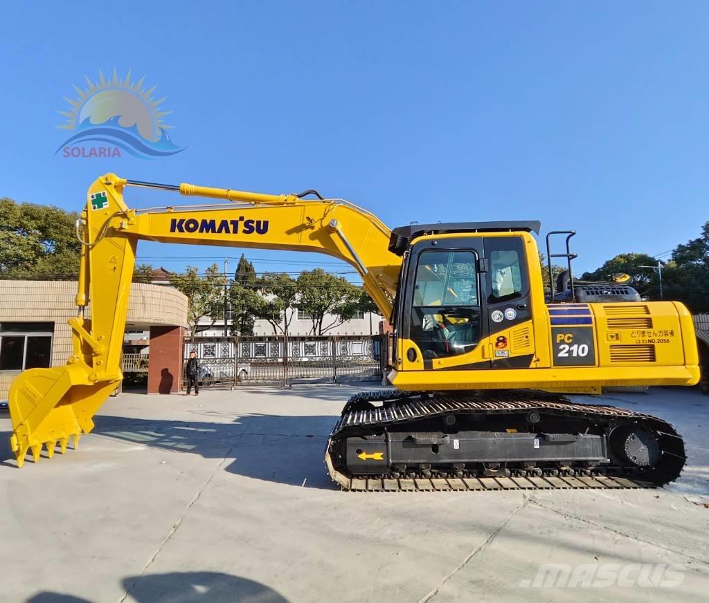 Komatsu PC 210-8 حفارات زحافة