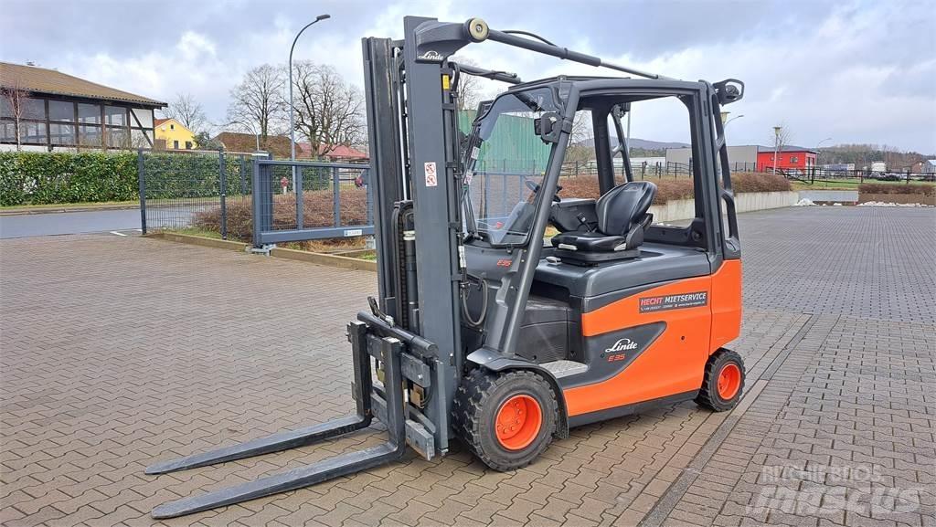 Linde E35HL شاحنات ذات رافعات شوكية تعمل بالكهرباء