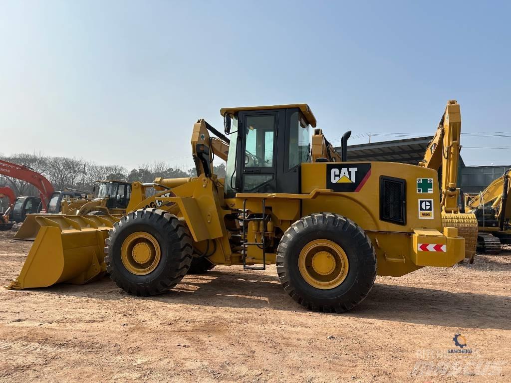 CAT 950G لوادر بعجل