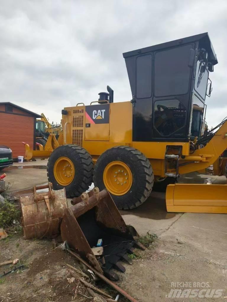 CAT 140K معدات تمهيد الطرق