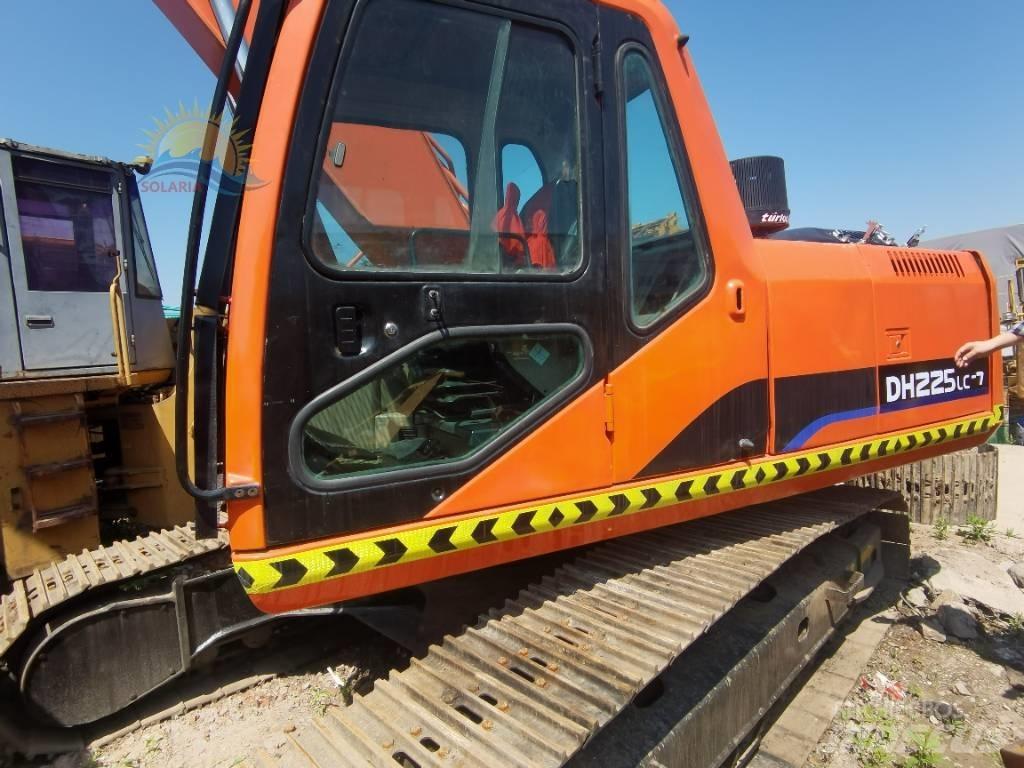 Doosan DH 225 LC-7 حفارات زحافة