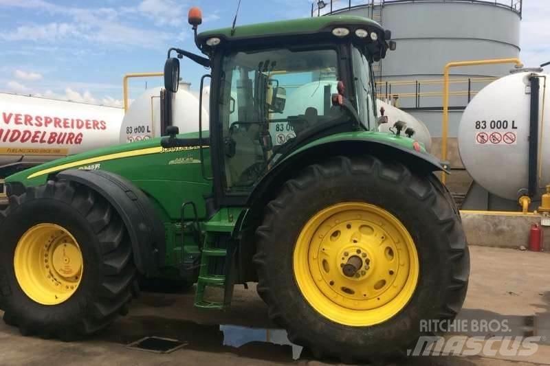 John Deere 8345R الجرارات