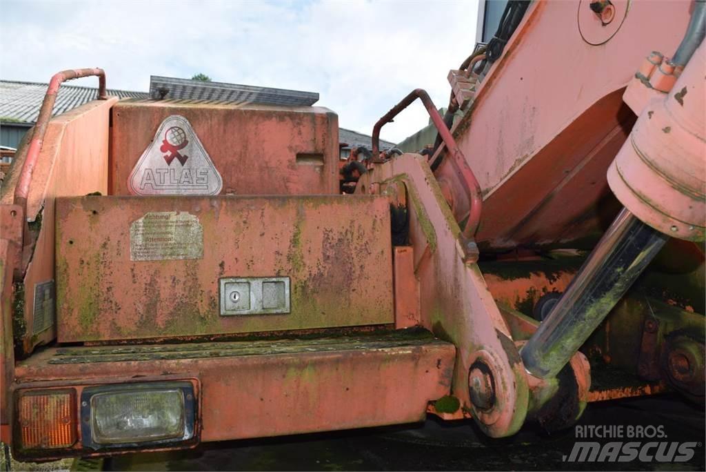 Atlas 1404 M حفارات بعجل