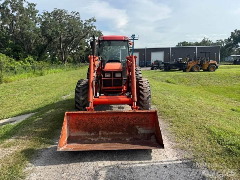 Kubota M 105 S الجرارات