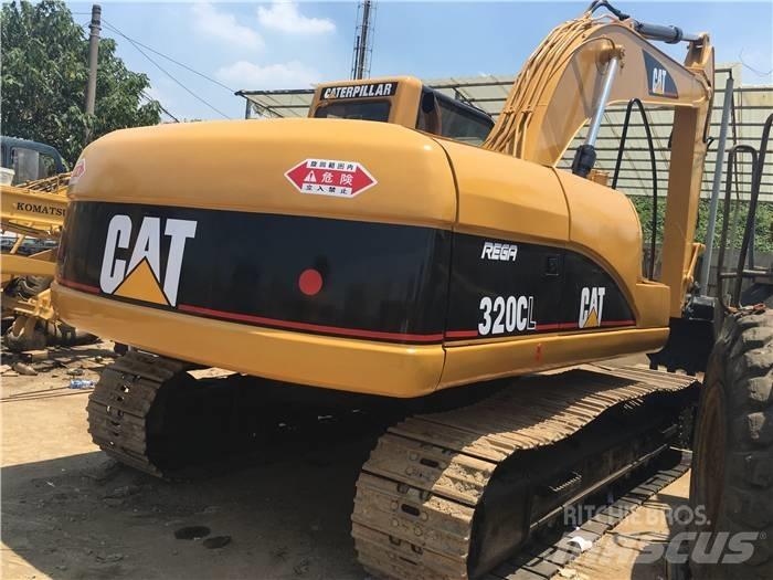 CAT 320 C L حفارات زحافة