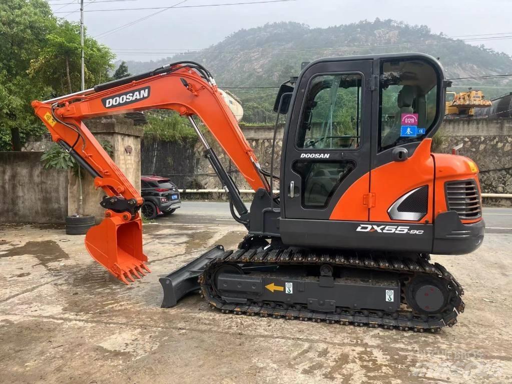 Doosan DX55-9C حفارات صغيرة أقل من 7 طن (حفارات صغيرة)