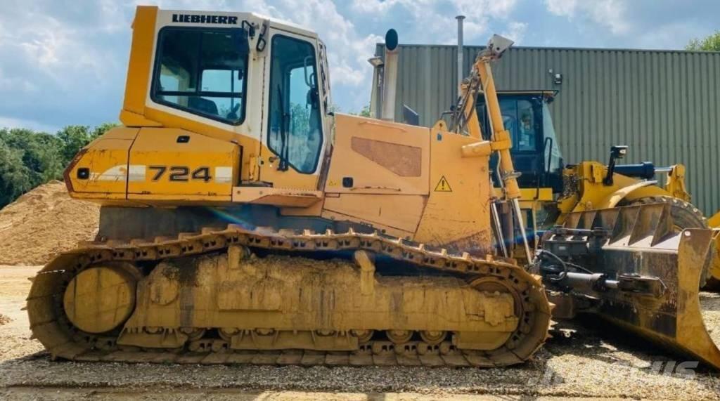 Liebherr 724 LPG كابينة والداخلية