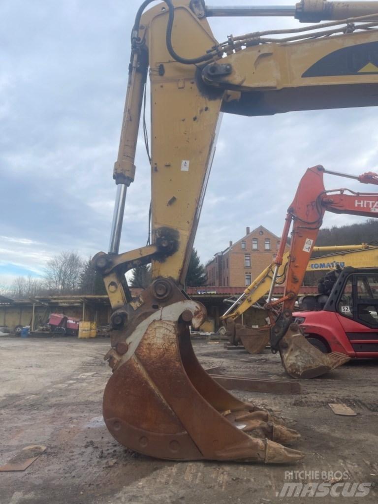 CAT 365 B L ME حفارات زحافة