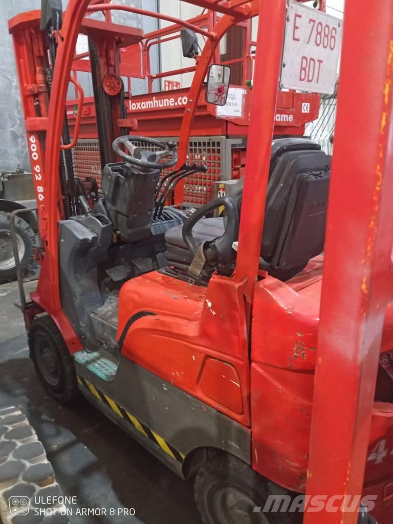 Mitsubishi FD 15 N شاحنات الديزل