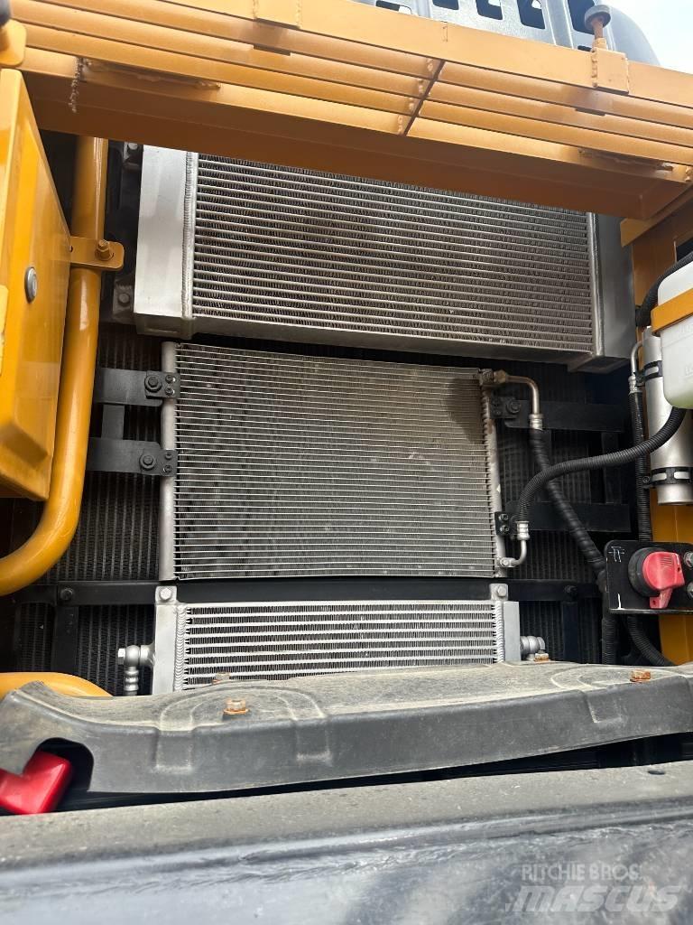 Sany SY245C حفارات وسط 7 طن - 12 طن