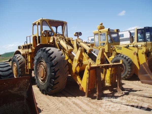 CAT 988 A لوادر بعجل