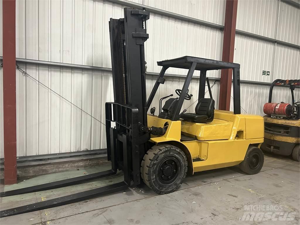CAT DP50K شاحنات الديزل