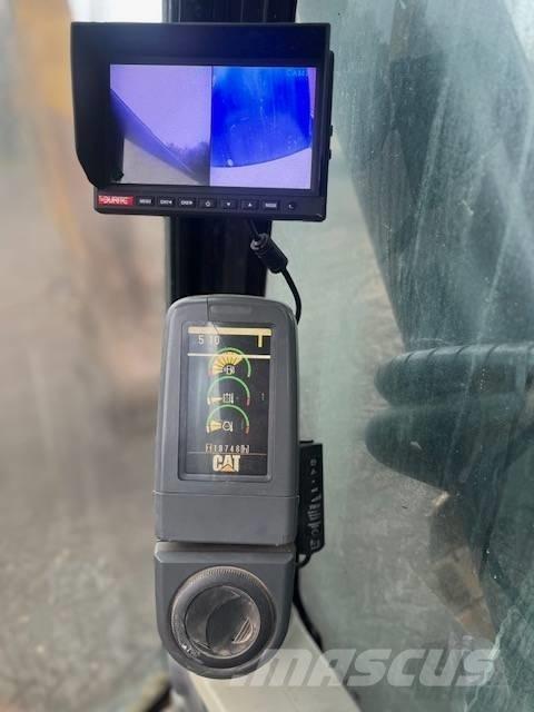 CAT 365 C L حفارات زحافة