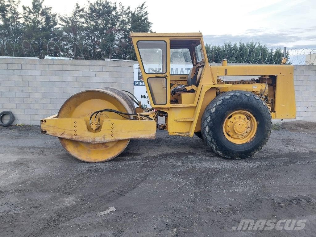 Bomag BW 212 P D ِدَكات
