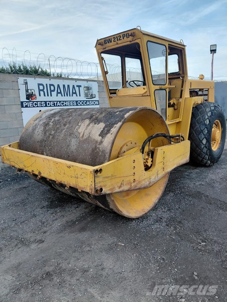 Bomag BW 212 P D ِدَكات