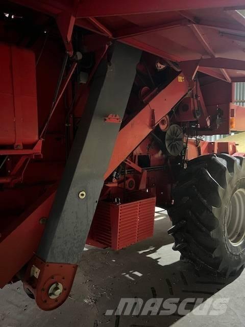 Massey Ferguson 30 حصادات