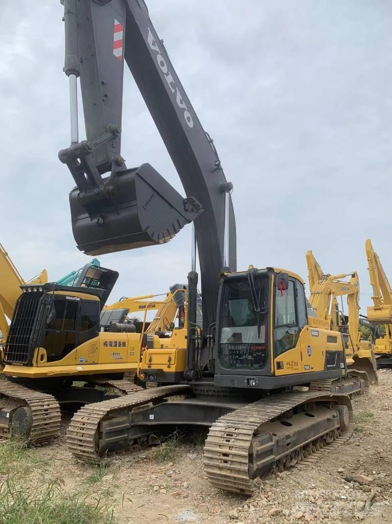 Volvo EC 300 D L حفارات زحافة